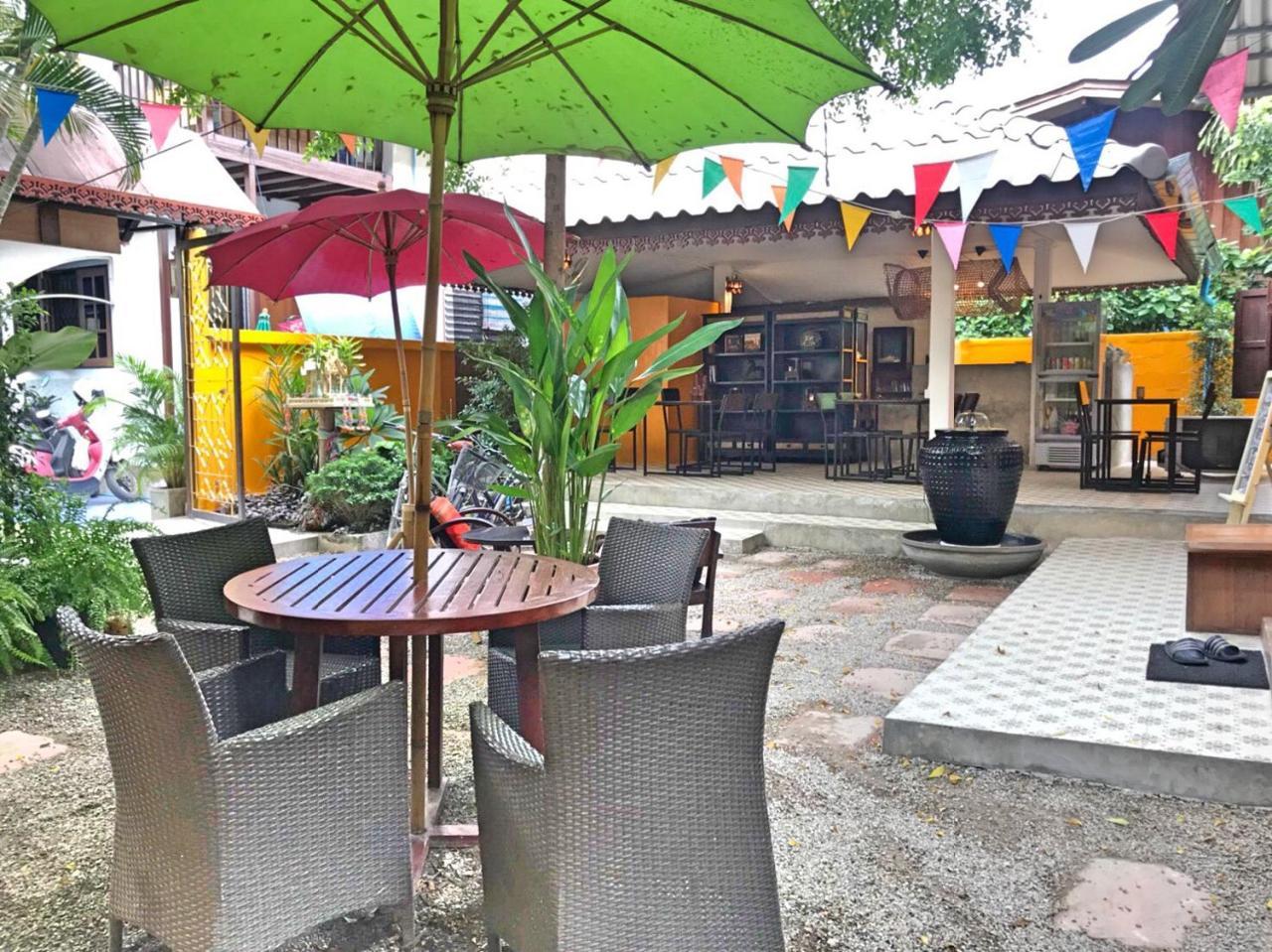 Baan Khun Krub Hotel Csiangmaj Kültér fotó